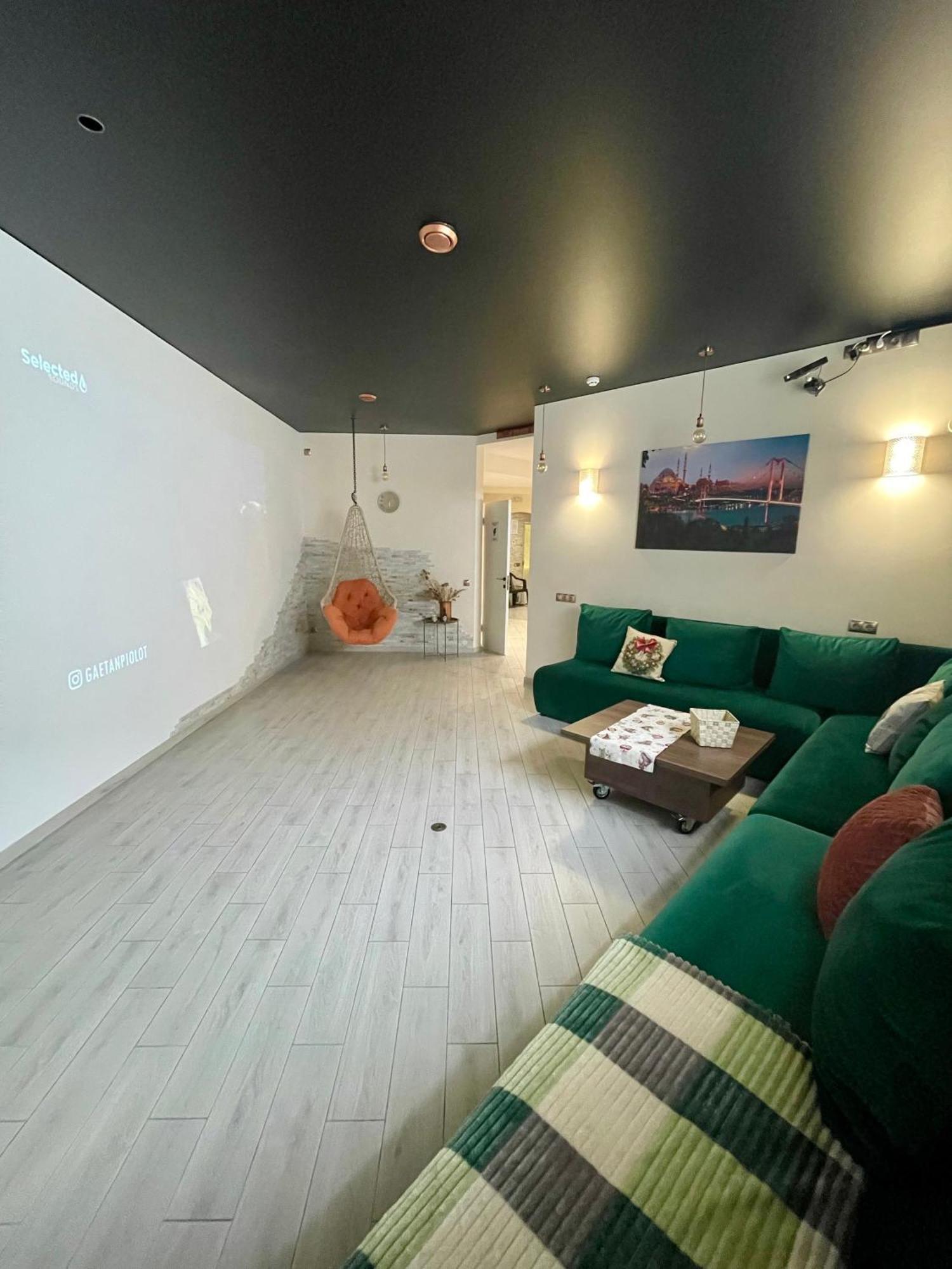 Underground&spa Apartment