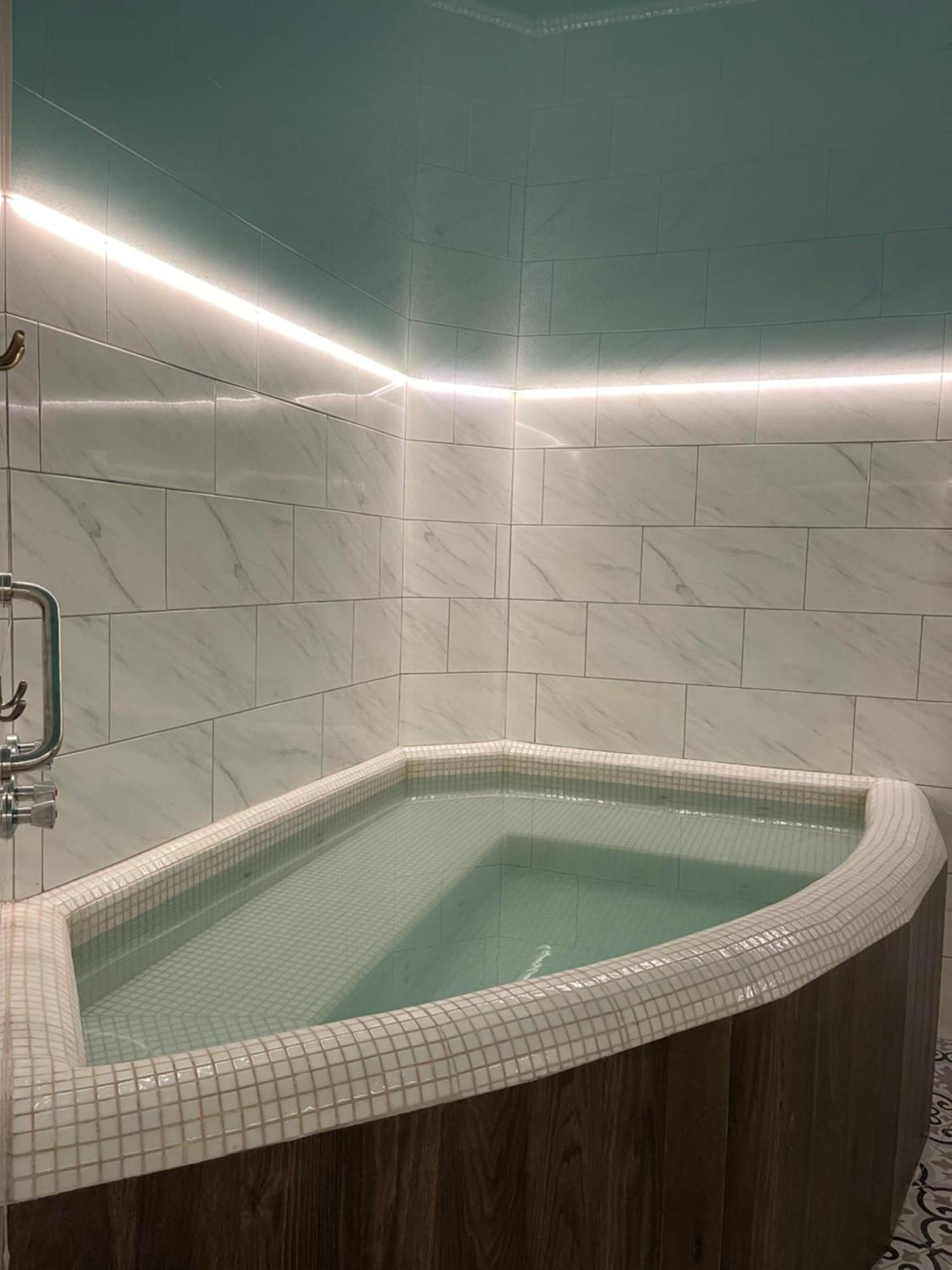 Underground&spa